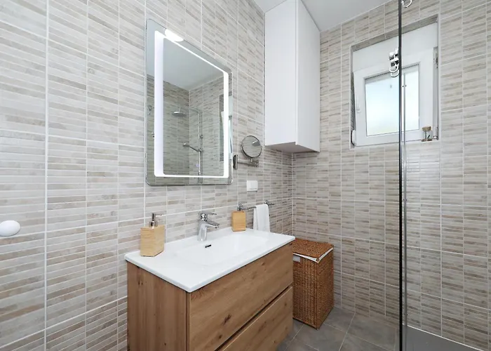 Jandro Tatil Evi Vir